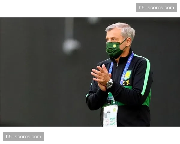 雷恩主帅热内西奥确认,队内头号射手卡利穆恩多因轻伤将缺席本轮联赛 雷恩主帅热内西奥确认,队内头号射手卡利穆恩多因轻伤将缺席本轮联赛